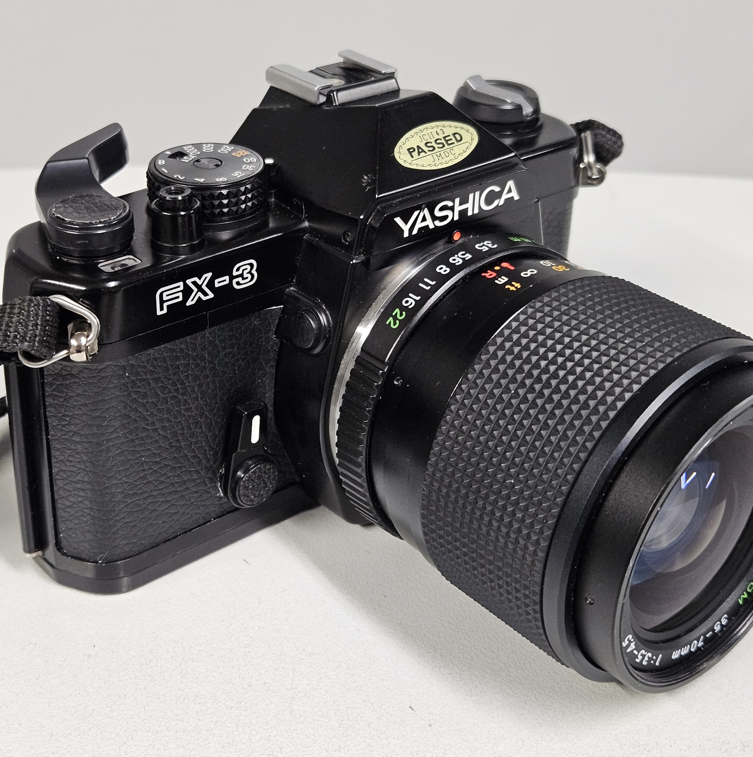 Yashica FX3 - obrazek 3